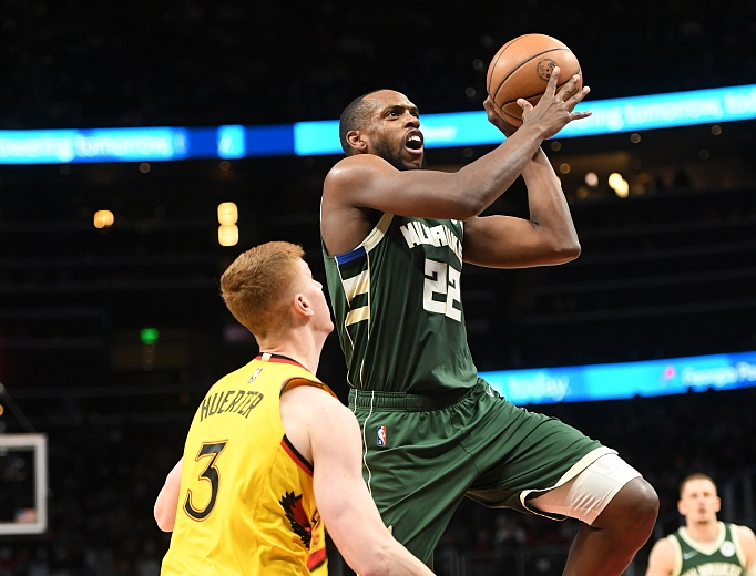  特雷杨三分雨老鹰击溃奇才锁定季后赛