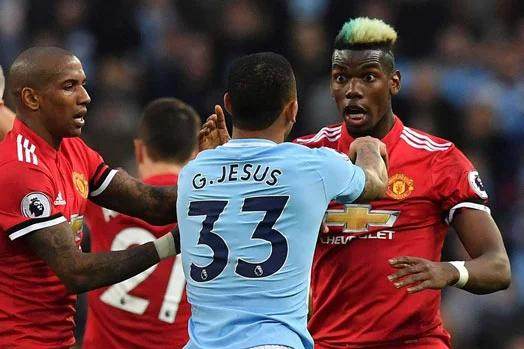  福登替补登场梅开二度拯救曼城